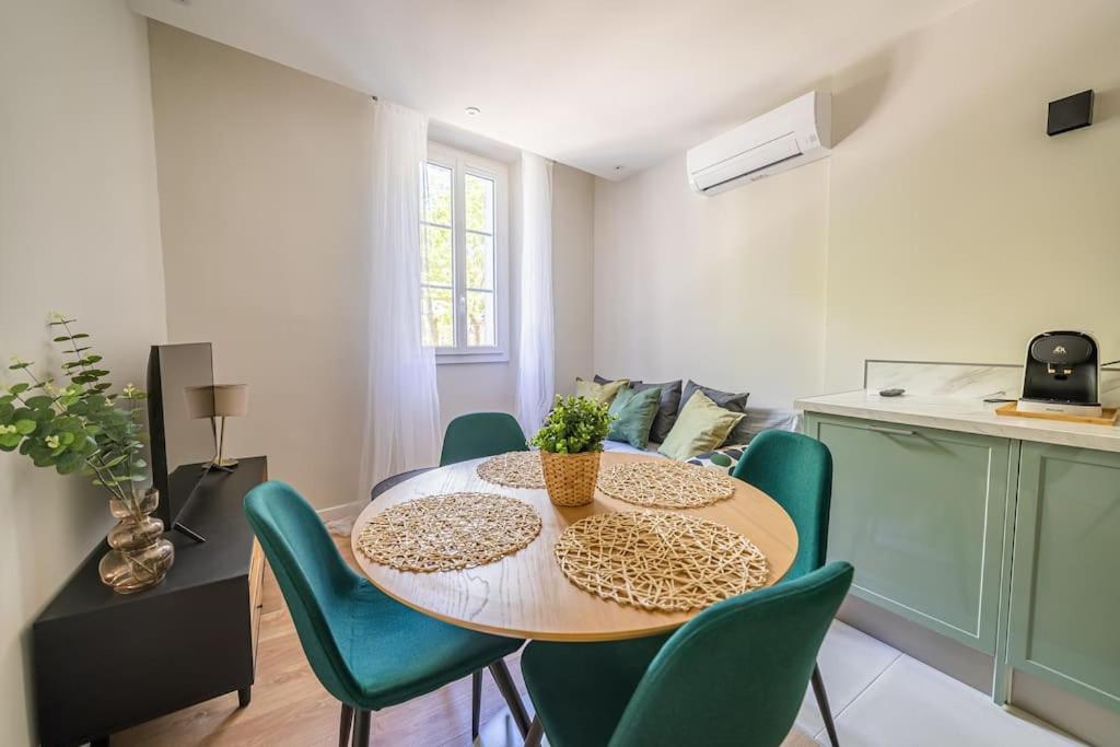 Le Pearl Appartement De Charme En Bord Riviere Collobrieres Luaran gambar